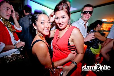 Suk 11 Santa Crawls — photo 34