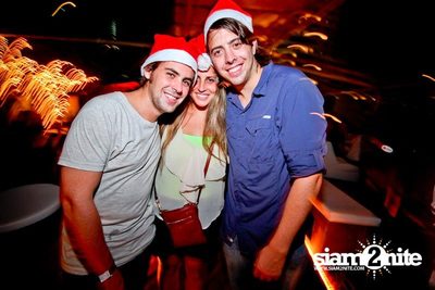 Suk 11 Santa Crawls — photo 9