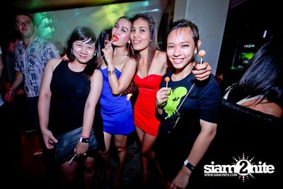 Suk 11 Santa Crawls — photo 31