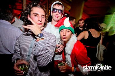 Suk 11 Santa Crawls — photo 113