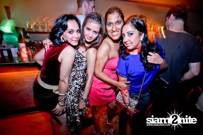 Suk 11 Santa Crawls — photo 82