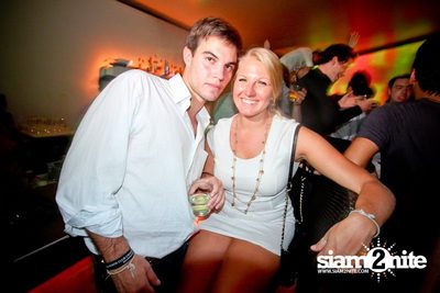 SUK 11 CLUB CRAWL Vs WHITE HEAT — photo 19