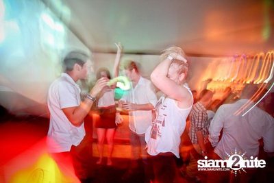 SUK 11 CLUB CRAWL Vs WHITE HEAT — photo 28