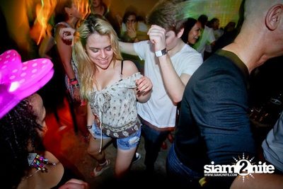 SUK 11 CLUB CRAWL Vs WHITE HEAT — photo 54
