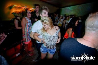 SUK 11 CLUB CRAWL Vs WHITE HEAT — photo 55