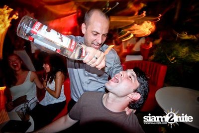 SUK 11 CLUB CRAWL Vs WHITE HEAT — photo 86