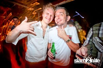 SUK 11 CLUB CRAWL Vs WHITE HEAT — photo 29