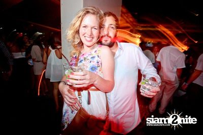 SUK 11 CLUB CRAWL Vs WHITE HEAT — photo 9