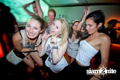 SUK 11 CLUB CRAWL Vs WHITE HEAT — photo 106