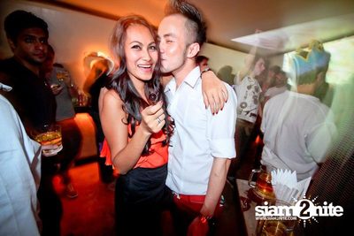 SUK 11 CLUB CRAWL Vs WHITE HEAT — photo 4