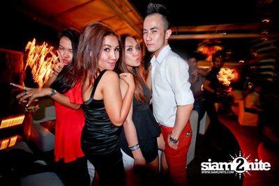 SUK 11 CLUB CRAWL Vs WHITE HEAT — photo 65