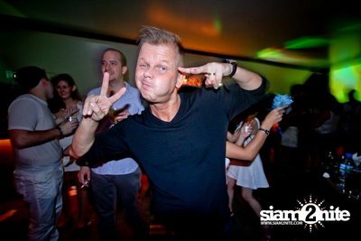 SUK 11 CLUB CRAWL Vs WHITE HEAT — photo 77