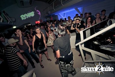THE LAST REHAB with BEE, Gene Kasidit, OUM, PU and Special Guest FERAL IS KINKY (UK) — photo 29