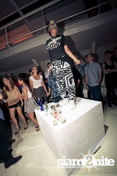 THE LAST REHAB with BEE, Gene Kasidit, OUM, PU and Special Guest FERAL IS KINKY (UK) — photo 32
