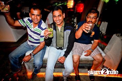 SUK 11 Club Crawl — photo 8