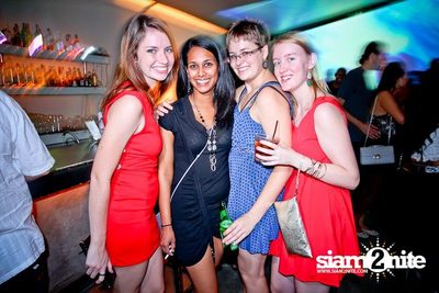 SUK 11 Club Crawl — photo 95