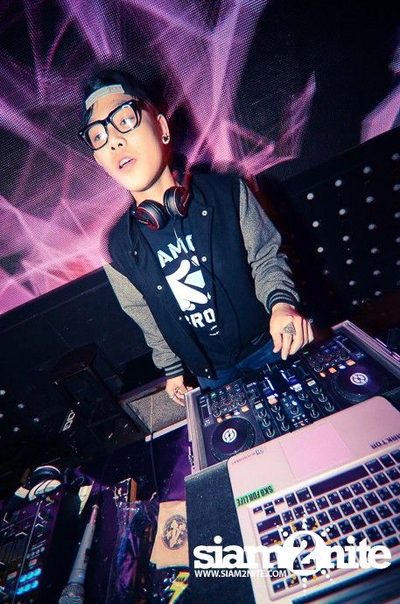 VRT Presents : BEANIE SHAKE! — photo 37