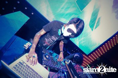 VRT Presents : BEANIE SHAKE! — photo 3