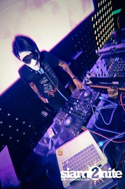 VRT Presents : BEANIE SHAKE! — photo 13