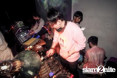 Rockafella pres. Mun Tued Makk (Album 1) — photo 91