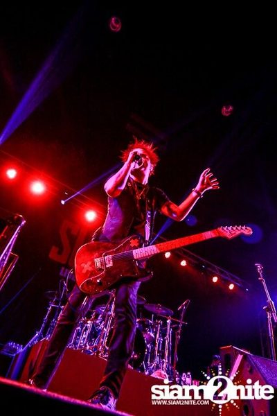 SUM 41 Live in Bangkok — photo 110