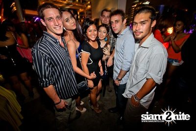 SUK 11 Club Crawl — photo 13