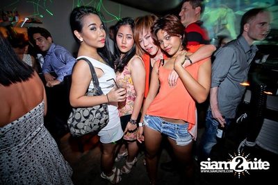 SUK 11 Club Crawl — photo 2