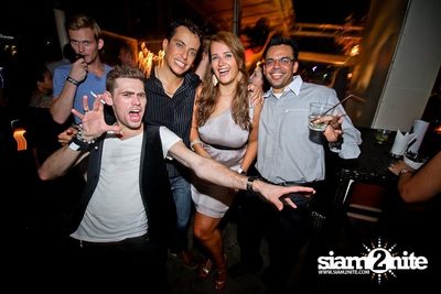 SUK 11 Club Crawl — photo 92