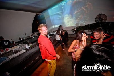 SUK 11 Club Crawl — photo 83