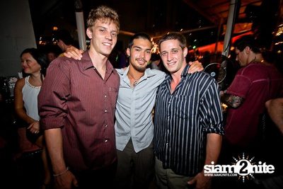 SUK 11 Club Crawl — photo 18