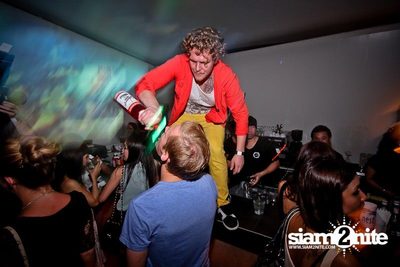SUK 11 Club Crawl — photo 28