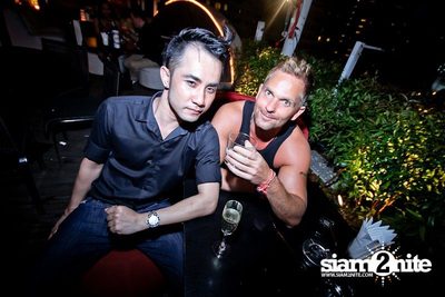 SUK 11 Club Crawl — photo 98