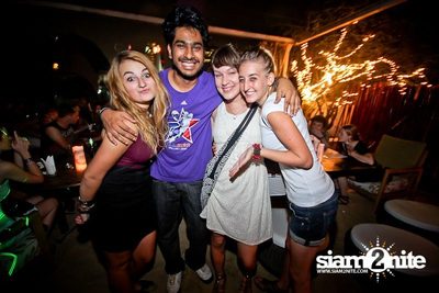 SUK 11 Club Crawl — photo 61