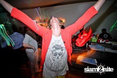 SUK 11 Club Crawl — photo 82