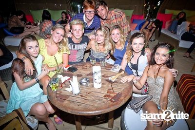 SUK 11 Club Crawl — photo 5