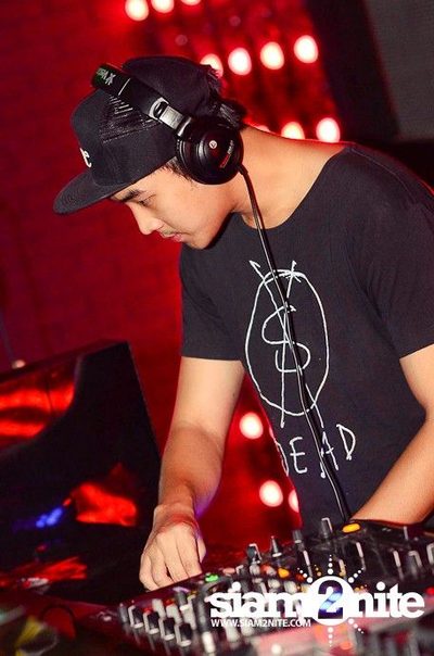 FOMO x VRT Present "Last Standing" (Album 2) — photo 2