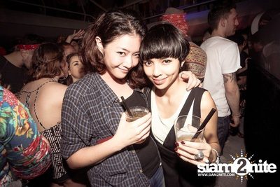 EATS EVERYTHING @ BED — photo 37