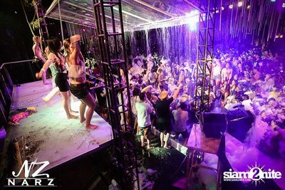 NARZ & SMIRNOFF PRESENT SONGKRAN FOAM PARTY 2013 — photo 22