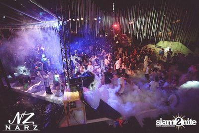 NARZ & SMIRNOFF PRESENT SONGKRAN FOAM PARTY 2013 — photo 10