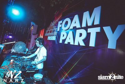 NARZ & SMIRNOFF PRESENT SONGKRAN FOAM PARTY 2013 — photo 9