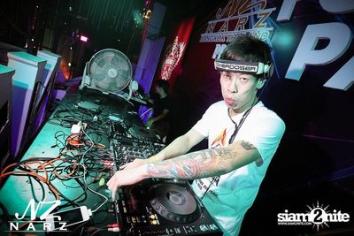 NARZ & SMIRNOFF PRESENT SONGKRAN FOAM PARTY 2013 — photo 18