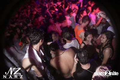 NARZ & SMIRNOFF PRESENT SONGKRAN FOAM PARTY 2013 — photo 128