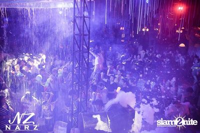 NARZ & SMIRNOFF PRESENT SONGKRAN FOAM PARTY 2013 — photo 3