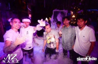 NARZ & SMIRNOFF PRESENT SONGKRAN FOAM PARTY 2013 — photo 11
