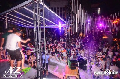NARZ & SMIRNOFF PRESENT SONGKRAN FOAM PARTY 2013 — photo 102