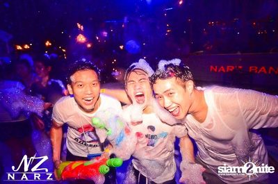 NARZ & SMIRNOFF PRESENT SONGKRAN FOAM PARTY 2013 — photo 38