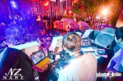 NARZ & SMIRNOFF PRESENT SONGKRAN FOAM PARTY 2013 — photo 24