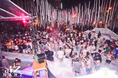 NARZ & SMIRNOFF PRESENT SONGKRAN FOAM PARTY 2013 — photo 105