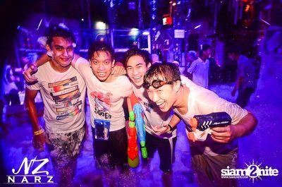NARZ & SMIRNOFF PRESENT SONGKRAN FOAM PARTY 2013 — photo 13