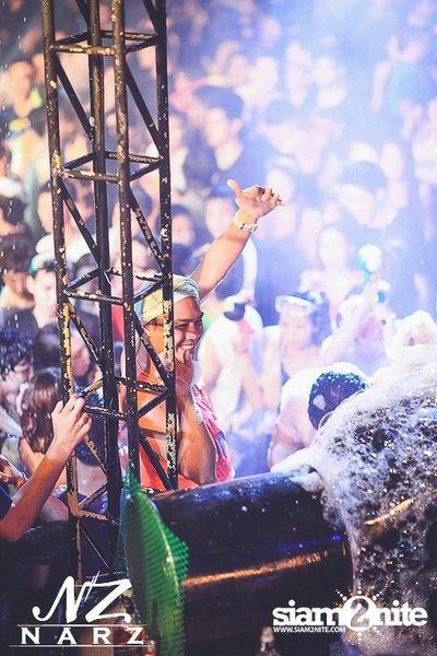 NARZ & SMIRNOFF PRESENT SONGKRAN FOAM PARTY 2013 (Album 1) — photo 194